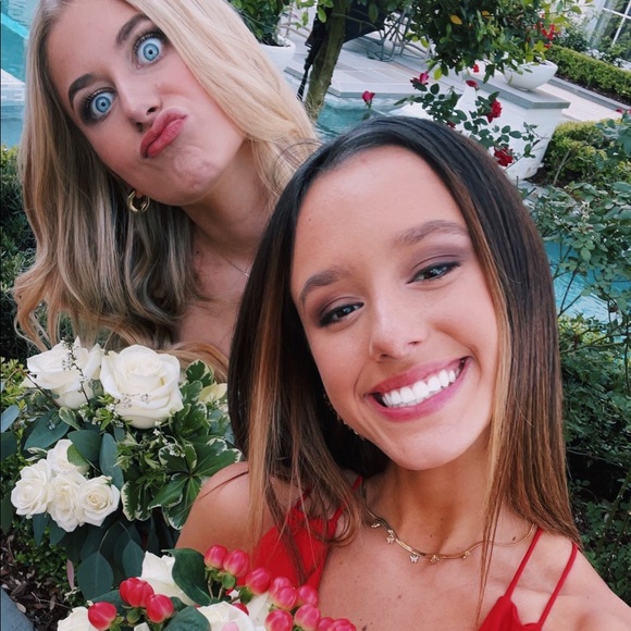 Meet your Posher, Olivia - Picture 1 of 1